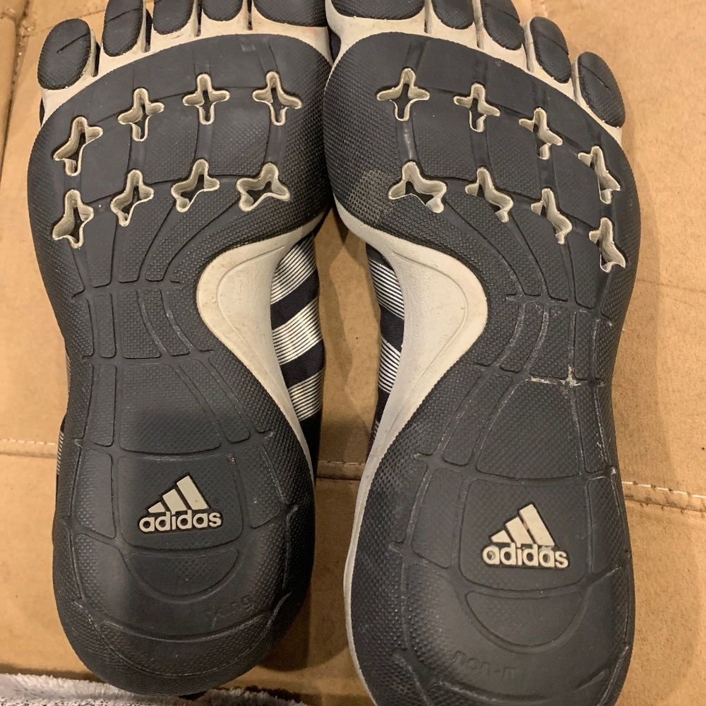 Adidas adipure running shoes - Picture 5 of 6
